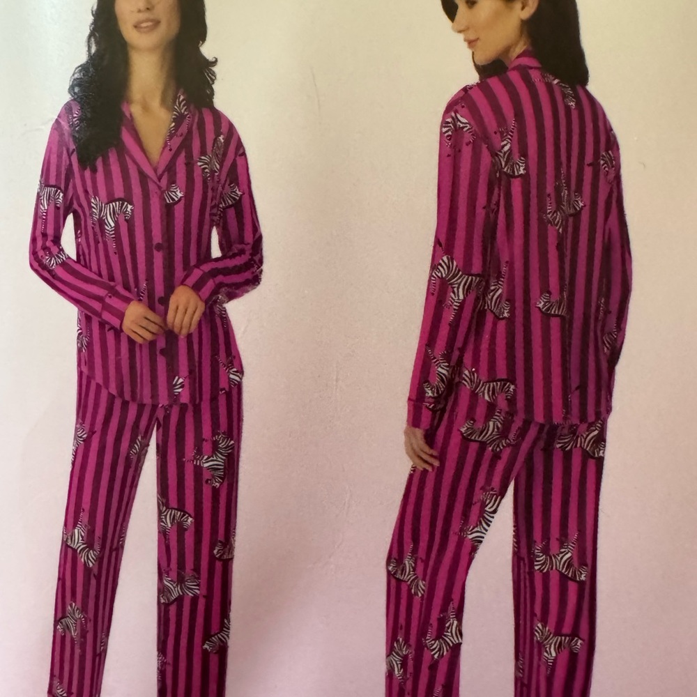 Room Service Women’s Shawl Collar Pajama Set Size L Pink - Picture 2 of 4